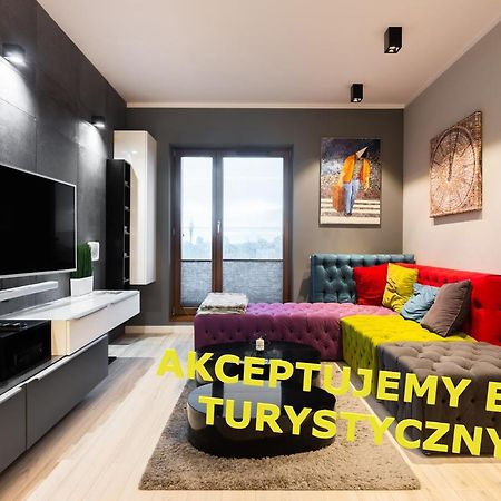 Elegant Business Accommodation With Parking - By Upstairs Краків Екстер'єр фото